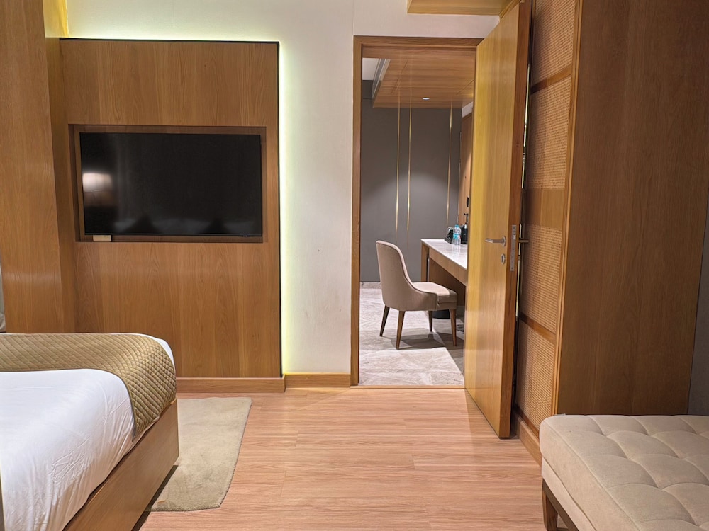Hotel Grand Imperia 17/37