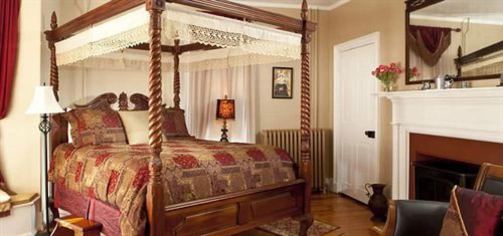 Brickhouse Inn 9/51