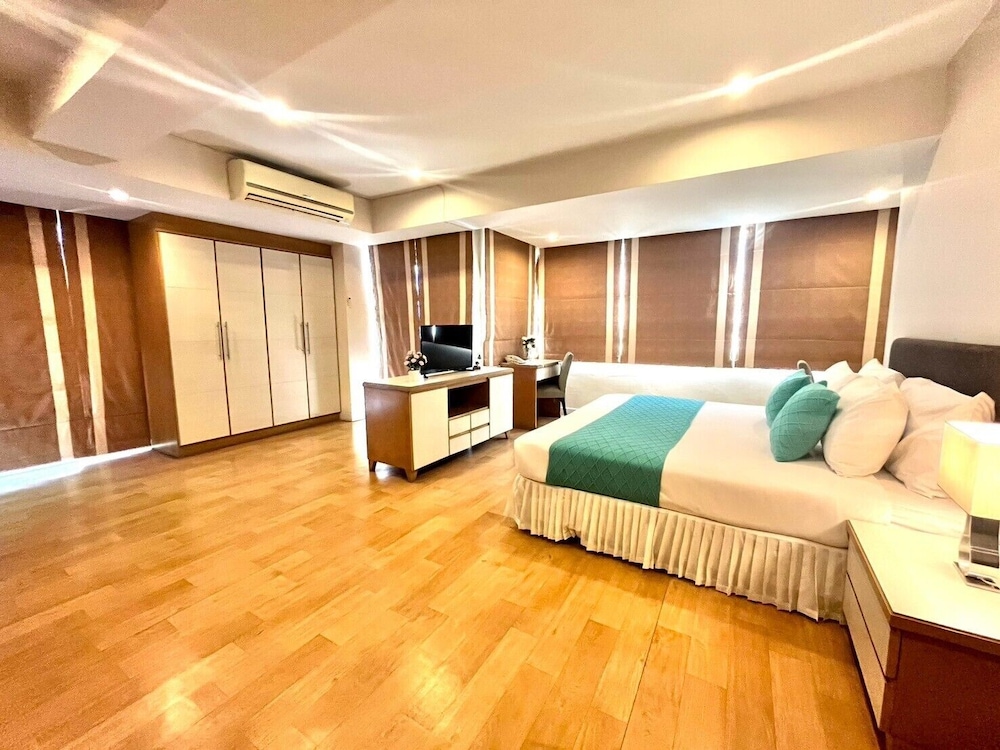 Sky Place Serviced Apartment 24/35