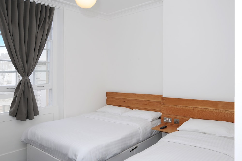PRINCE WILLIAM HOTEL 18/55