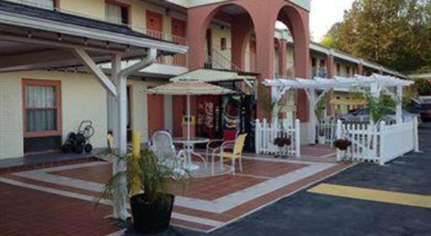 Scottish Inns Gordon Hwy photo3