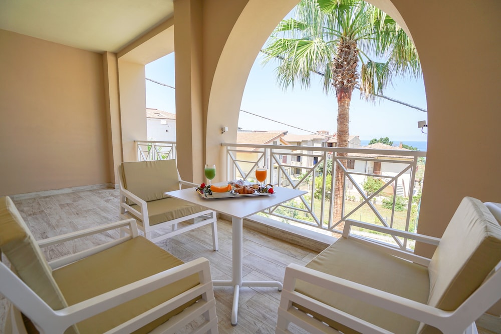 Suite Hotel L Oasi Di Riaci - Adults Only 24/47