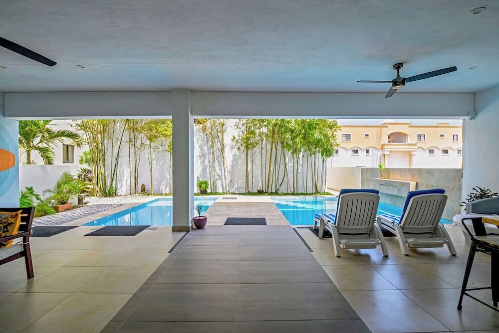 Velas Condos 21/48