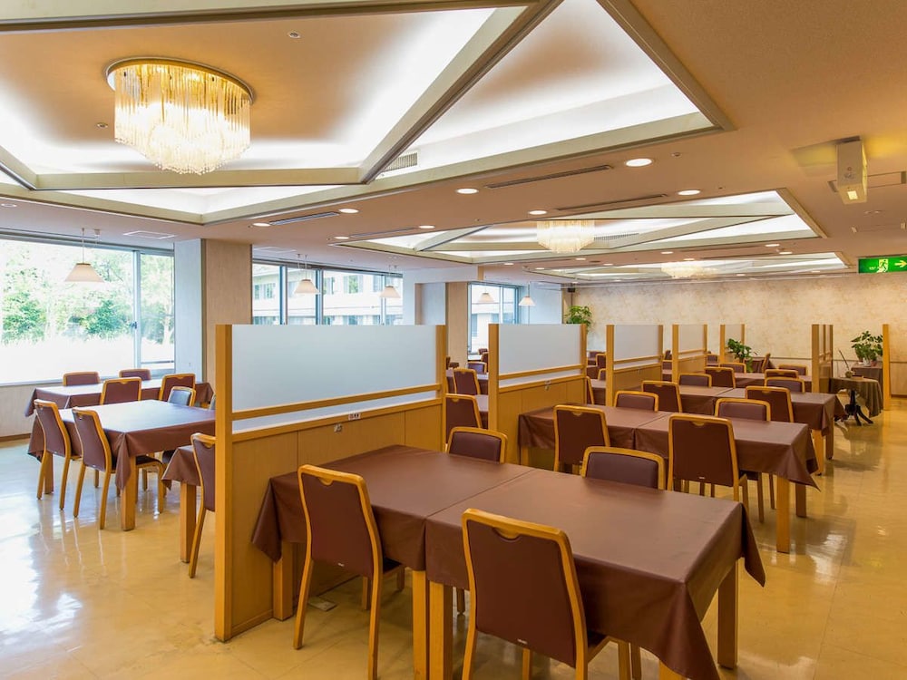 LiVEMAX Resort Kaga-Yamashiro 65/75