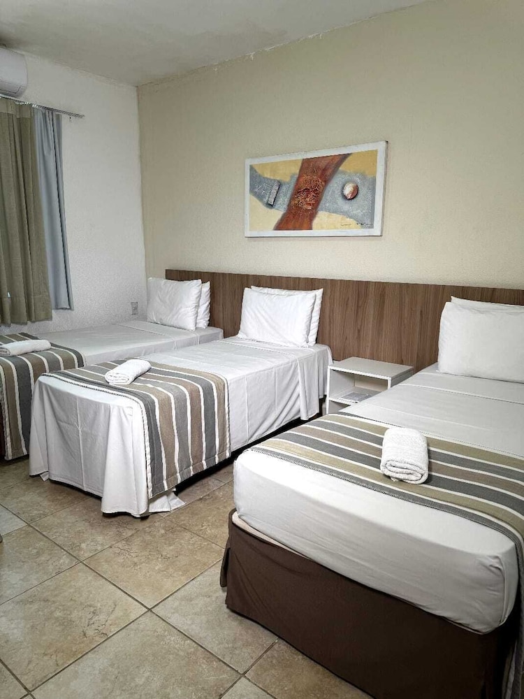 Conde Hotel 23/67