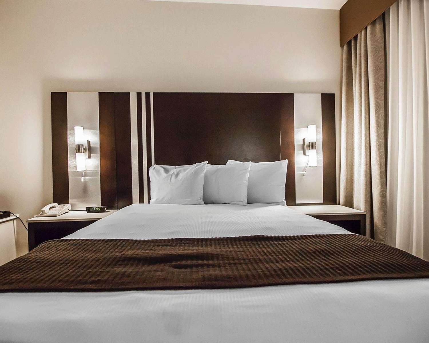 Comfort Hotel Vancouver Airport 17/44