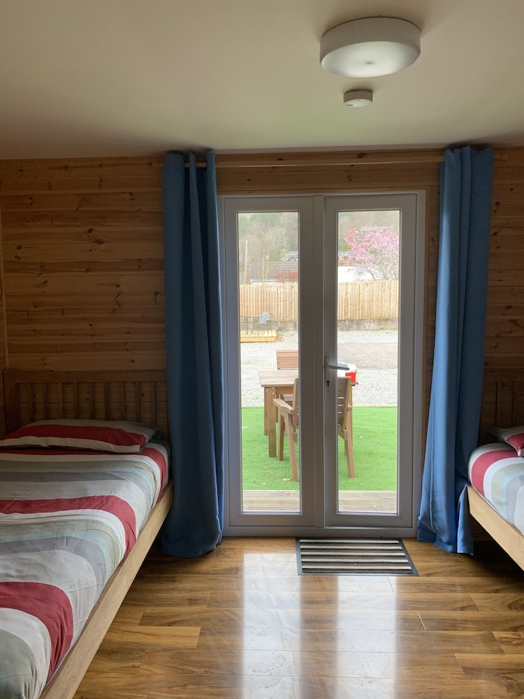 1 Loch Ness Hostel 7/45