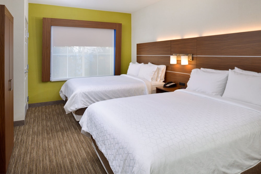 Holiday Inn Express Lodi 23/58