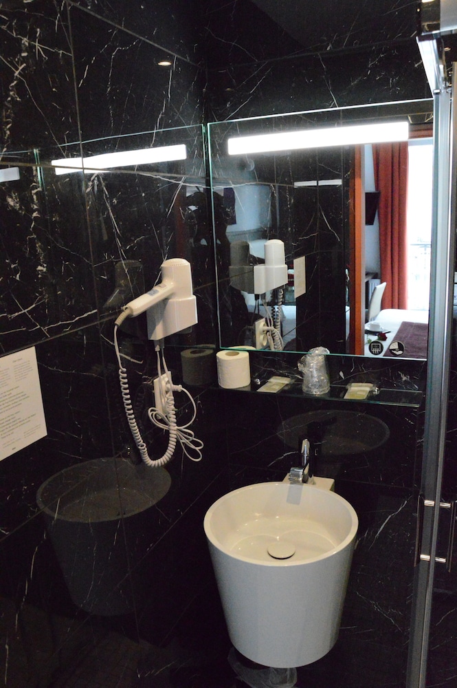 Parc Hotel Paris 37/44