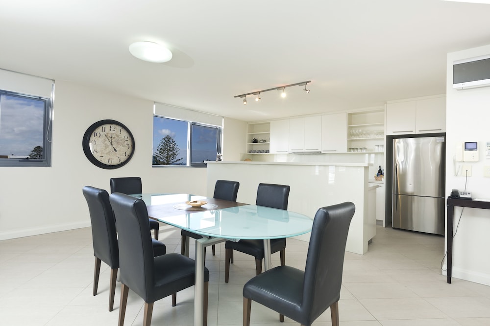 Sevan Apartments Forster 64/74