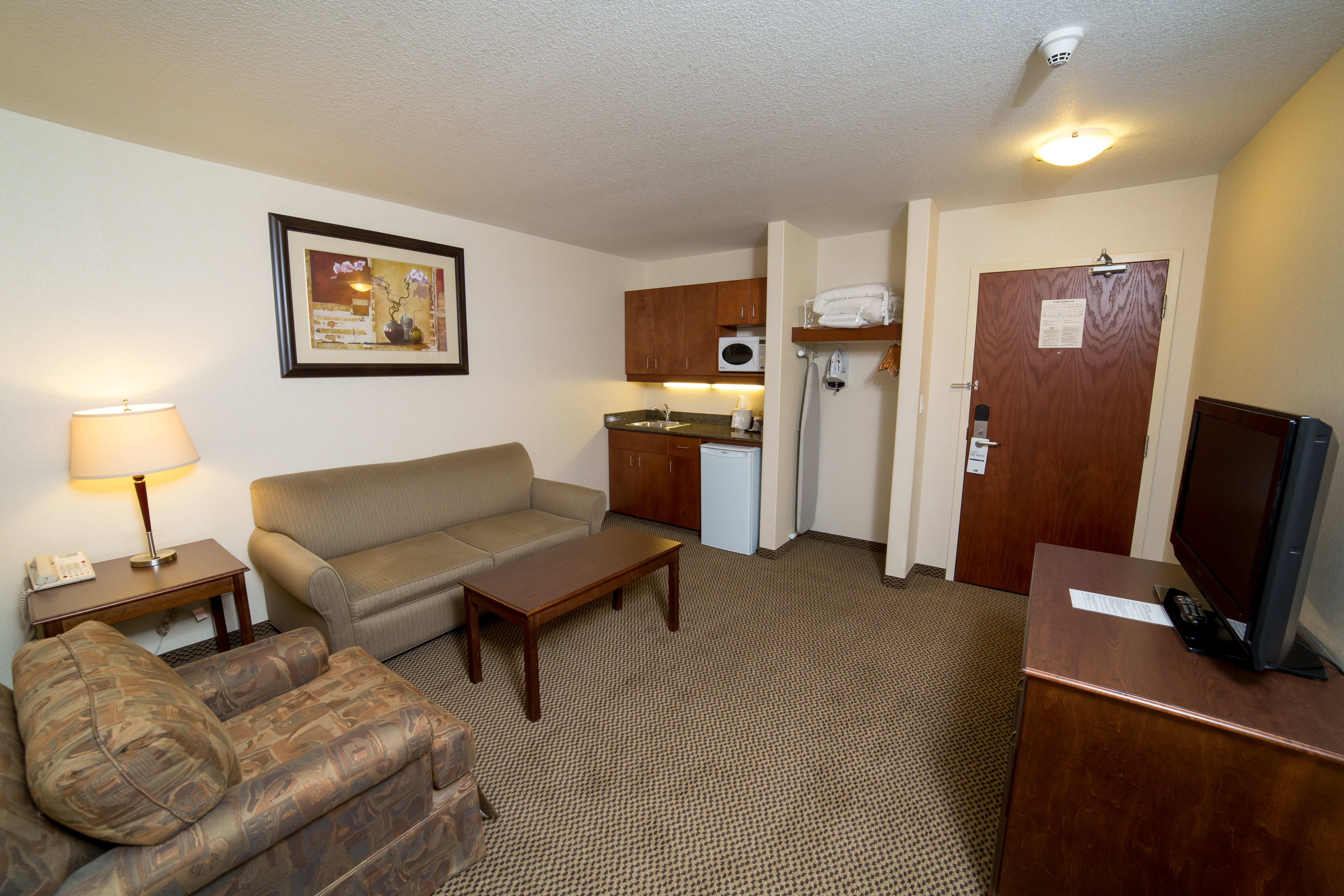 Holiday Inn Express Hotel & Suites Drayton Valley 32/50