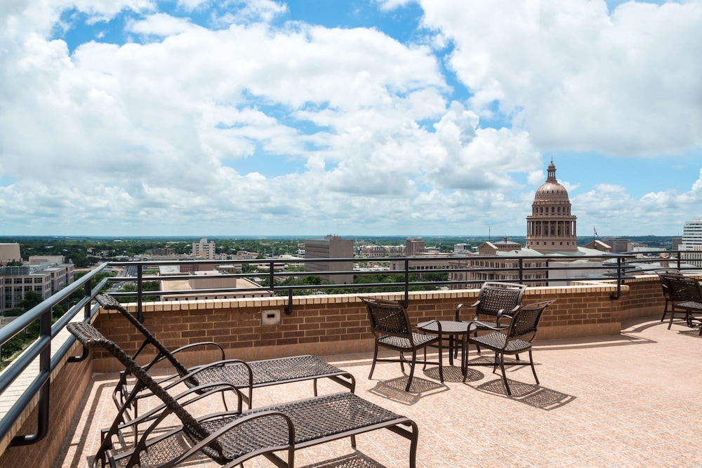 DoubleTree Suites by Hilton Austin Downtown Capitol 6/69