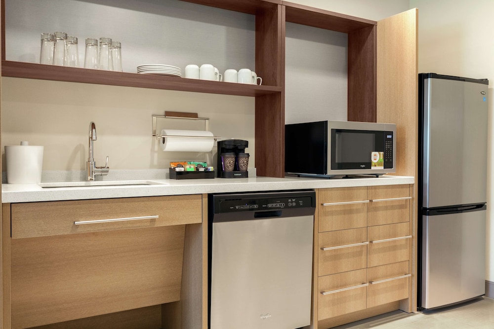 Home2 Suites By Hilton Sarasota Bradenton Airport 8/37