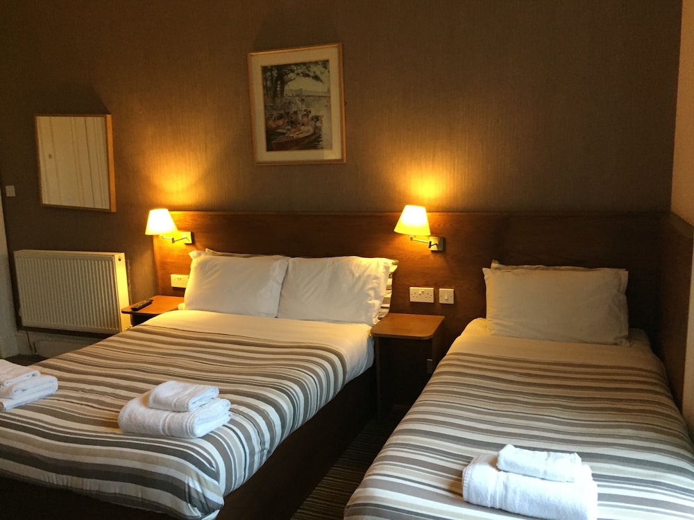 Edinburgh House Hotel 14/50