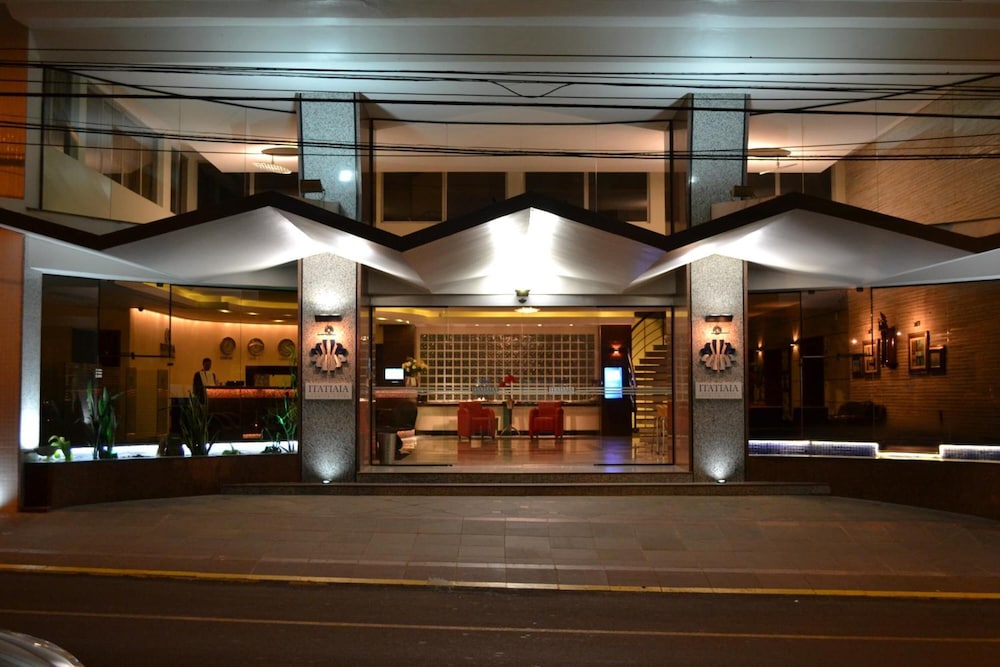 Itatiaia Premium Hotel 44/54