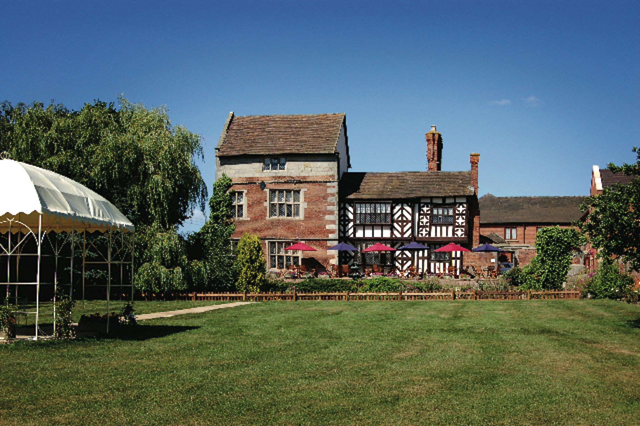 Albright Hussey Manor 10/10