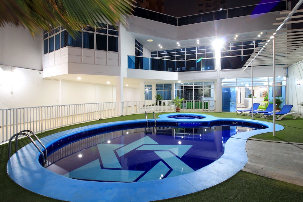 Hotel Abi Inn By GEH Suites 33/42