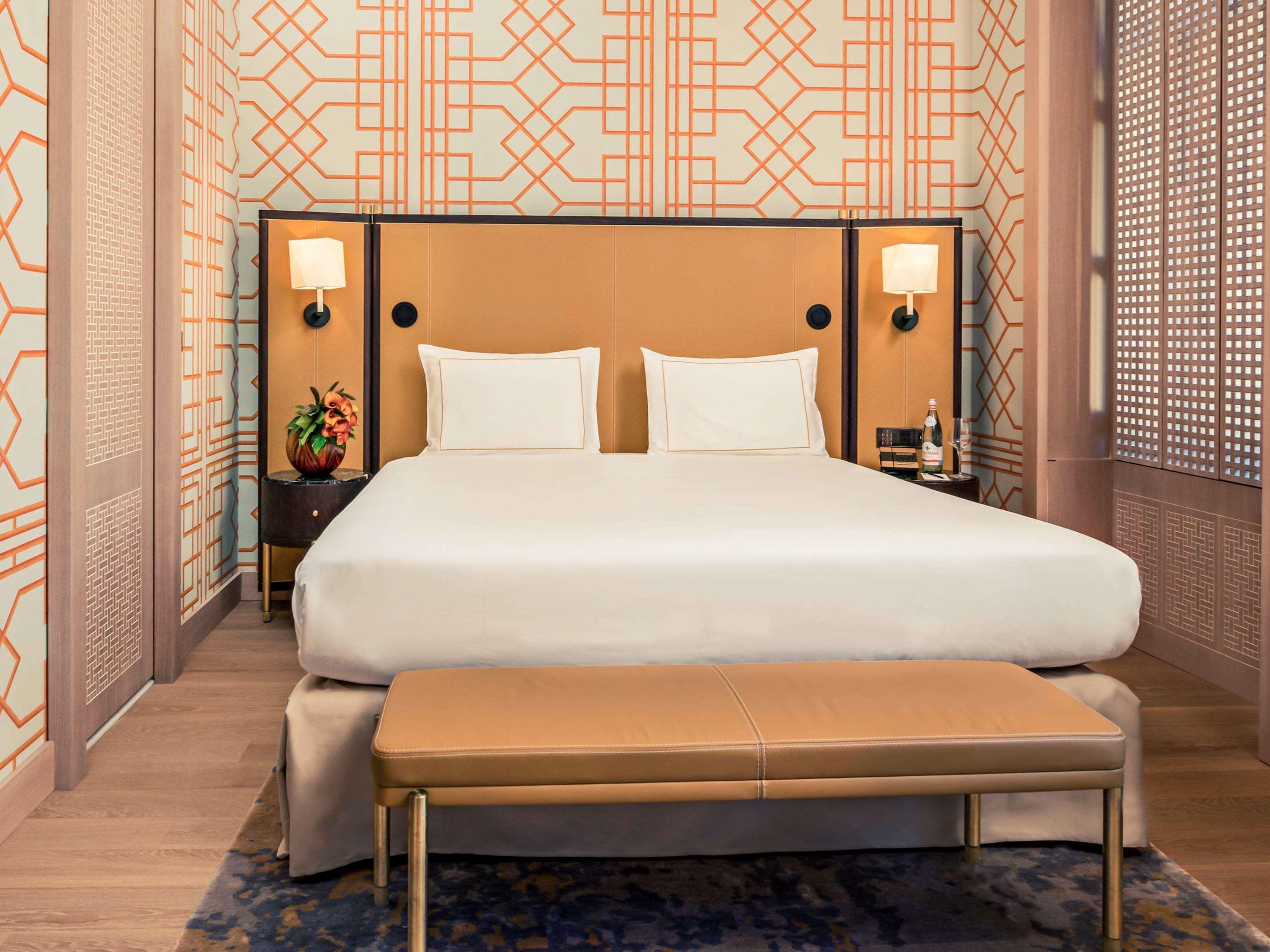 SUPERIOR, DOUBLE BED