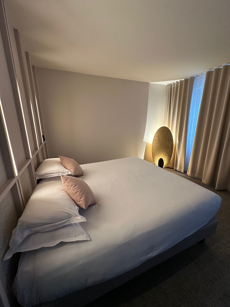 Hotel Medieval 19/50
