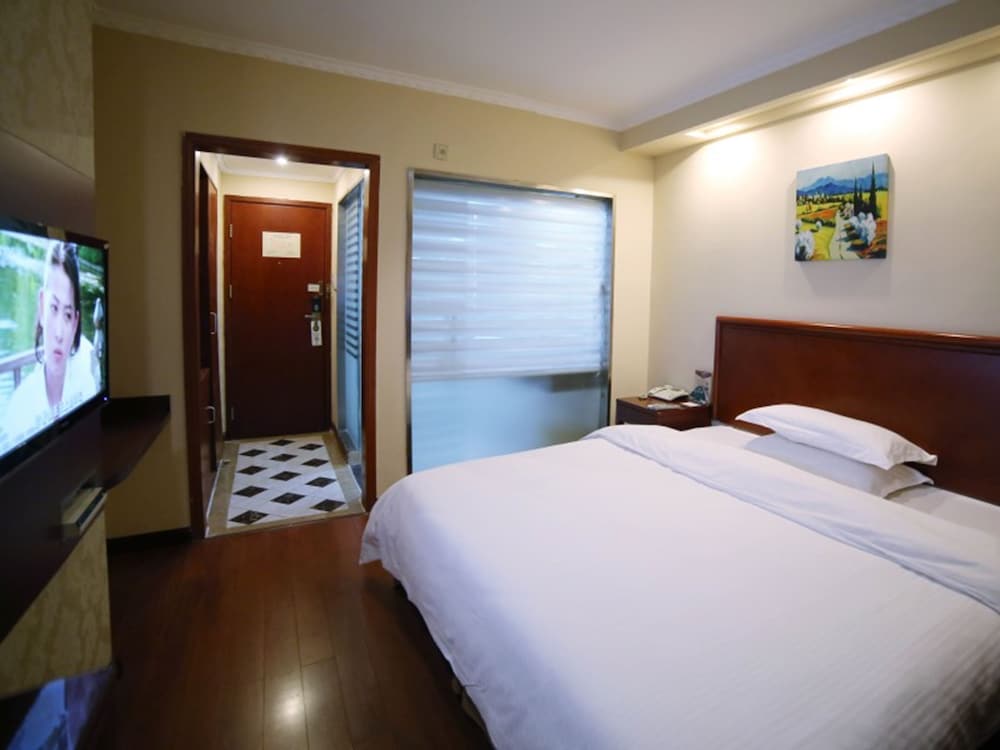 GreenTree Inn Huaian Chuzhou Dadao Hotel 14/31