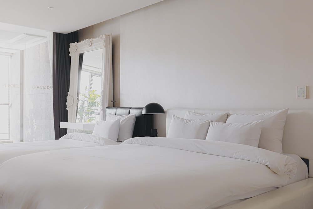Acc Design Hotel 15/70
