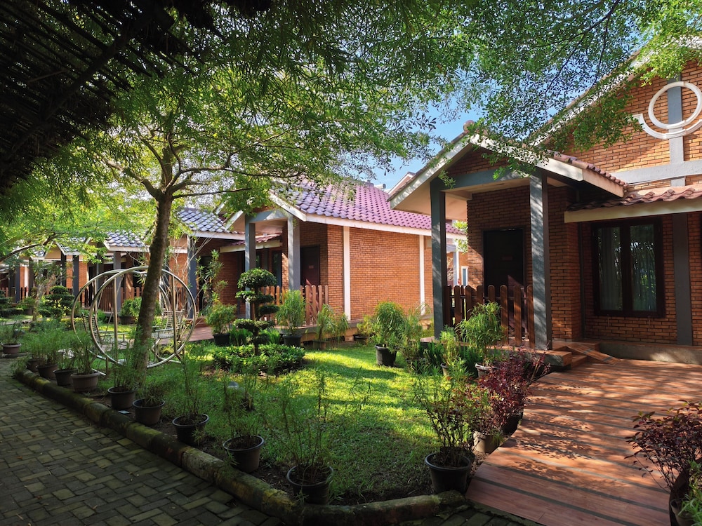 Thongs Inn Kualanamu Transit Hotel 59/64