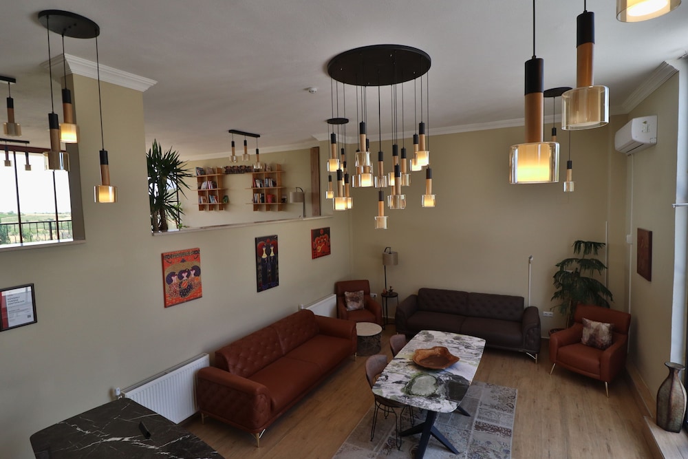 Dessera Vineyards Hotel 16/40