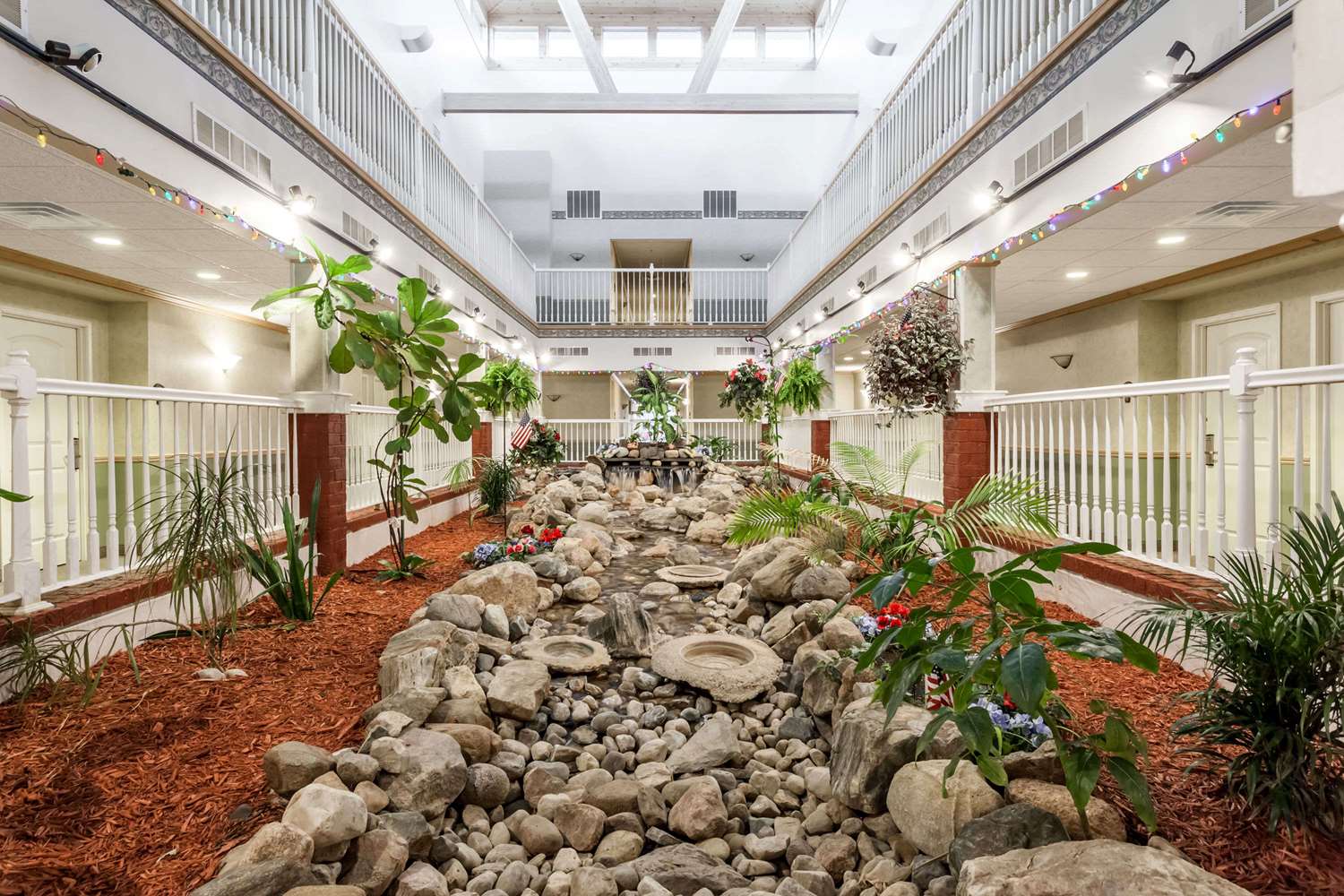 Days Inn by Wyndham Pentwater 10/15