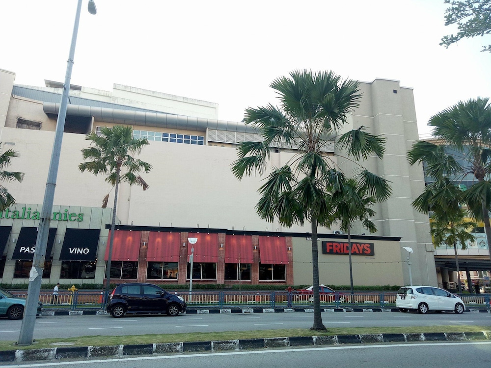 Apple 1 Hotel Queensbay 7/64