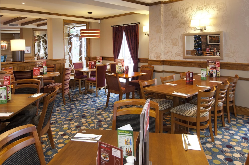 Premier Inn Exeter (M5 J29) Hotel 35/47