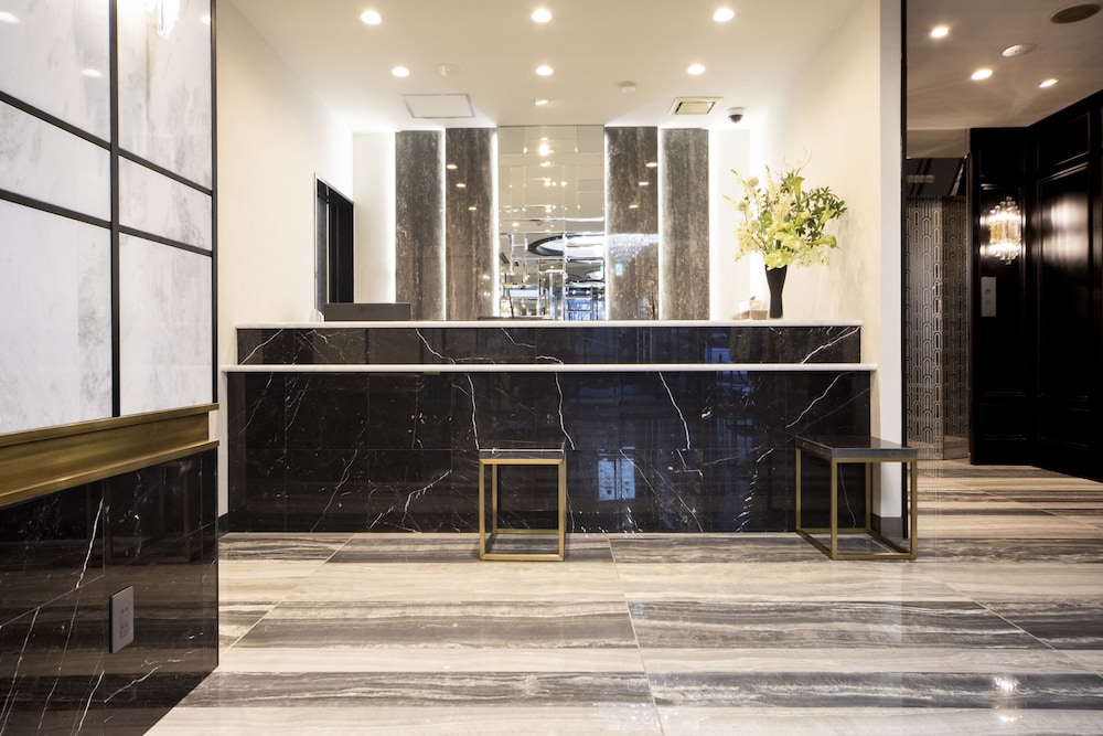 The Grandeur Hotel 7/40