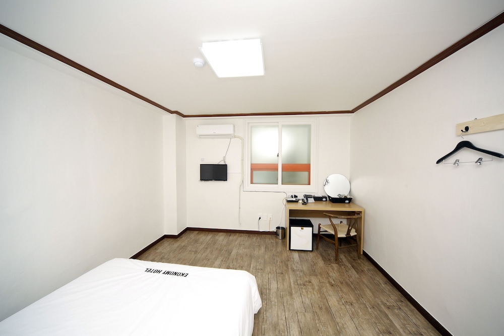 Ekonomy Hotel Mokpo 21/37