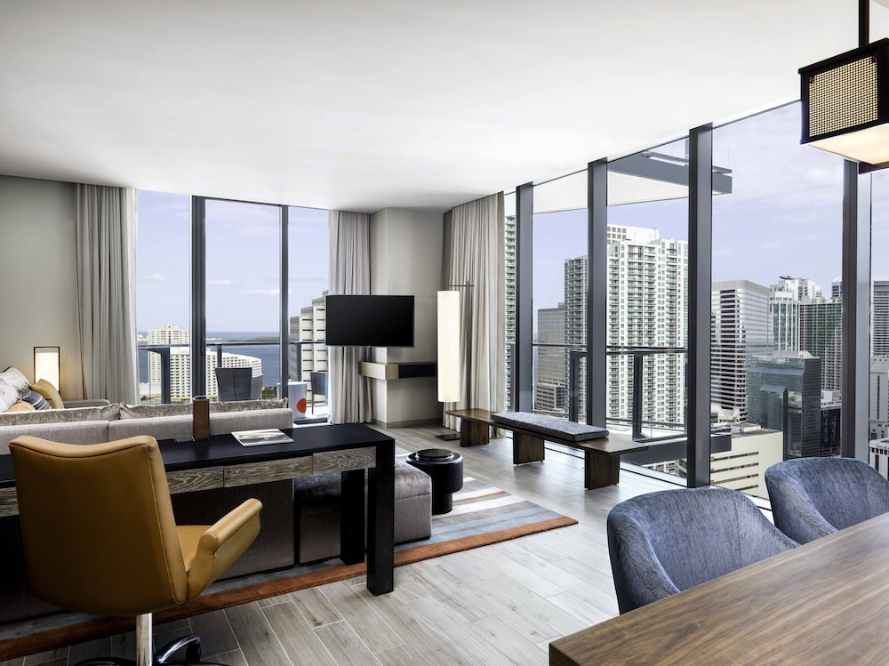 EAST Miami Residences 20/50