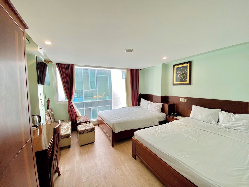 Art Deluxe Hotel 16/60