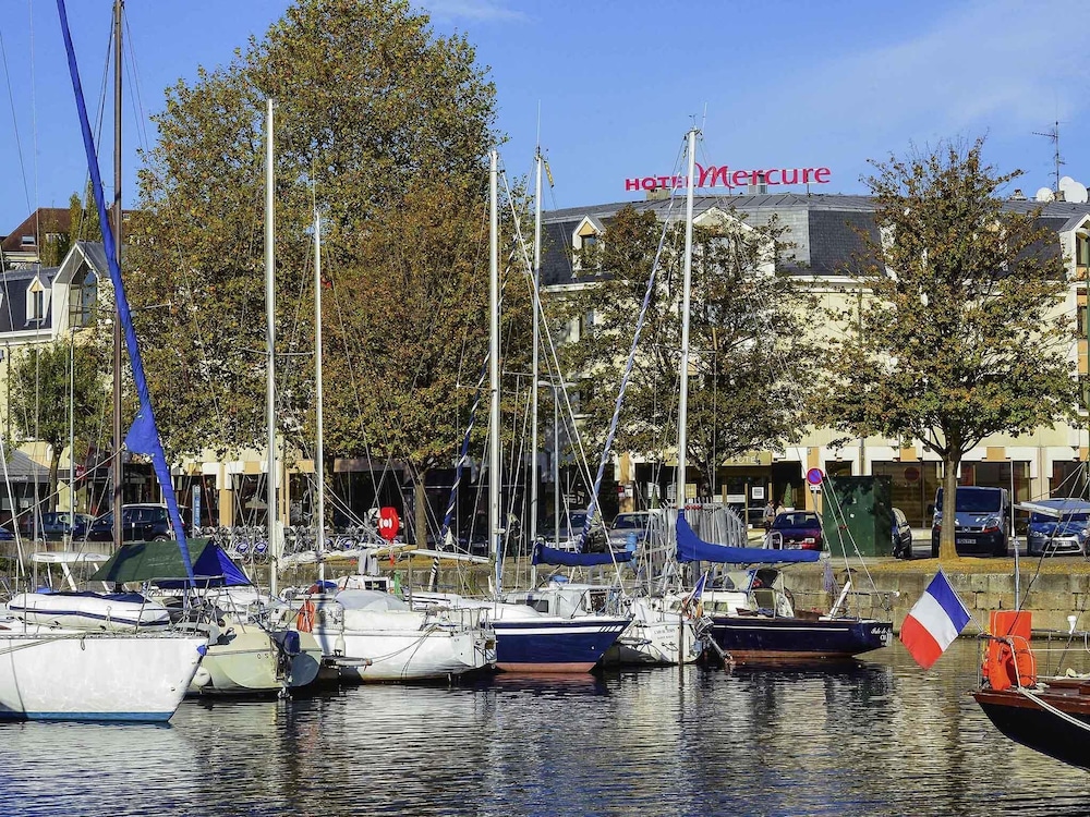 Mercure Caen Centre Port de Plaisance 71/75