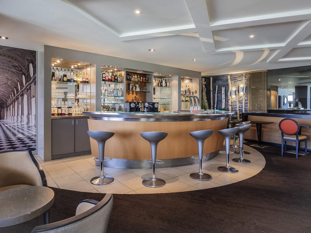 NOVOTEL AMBOISE 40/49