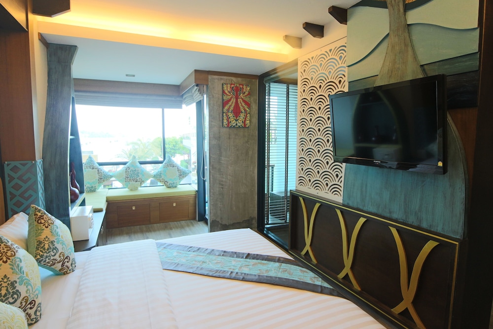 Phi Phi Nice Beach Hotel Hip 30/73