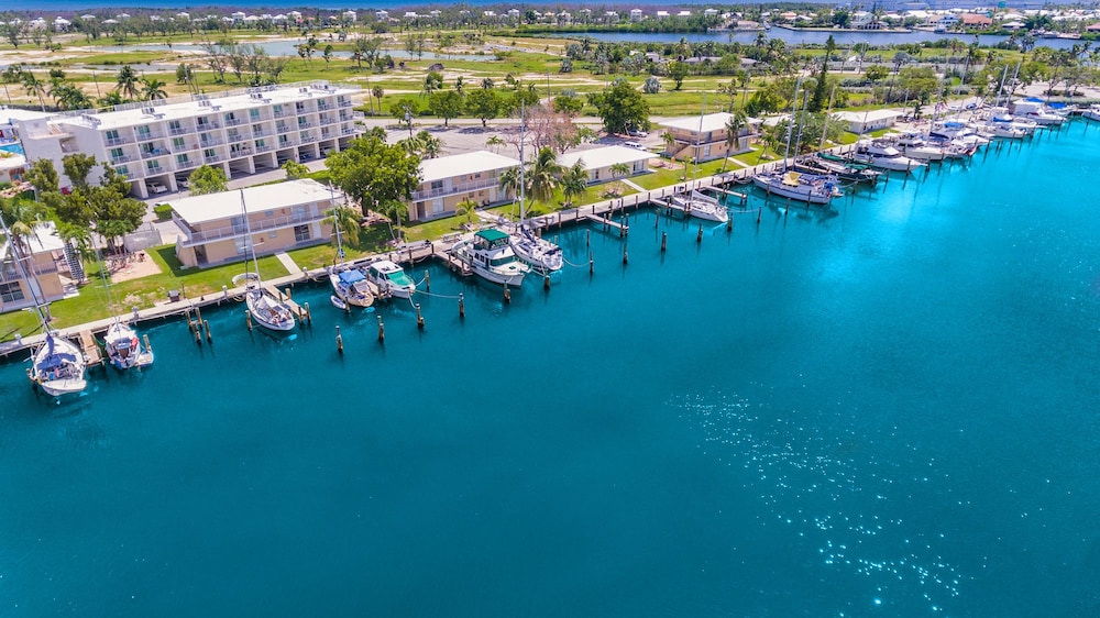 Skipjack Resort Marina 66/70