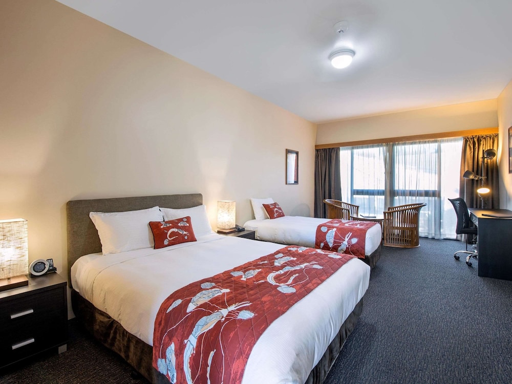 Kakadu Crocodile Hotel 10/61