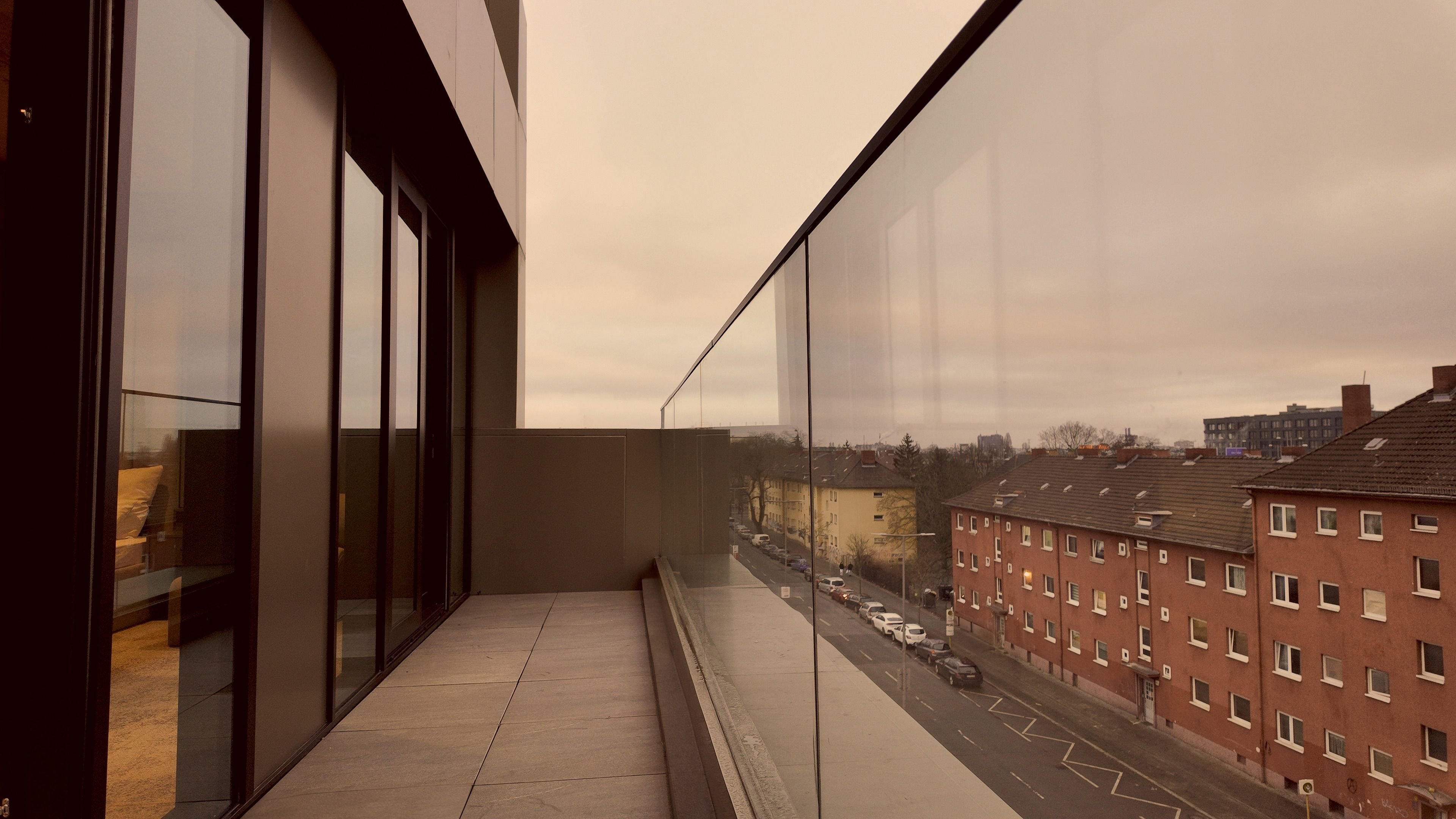 Bellman Hotel 3/38