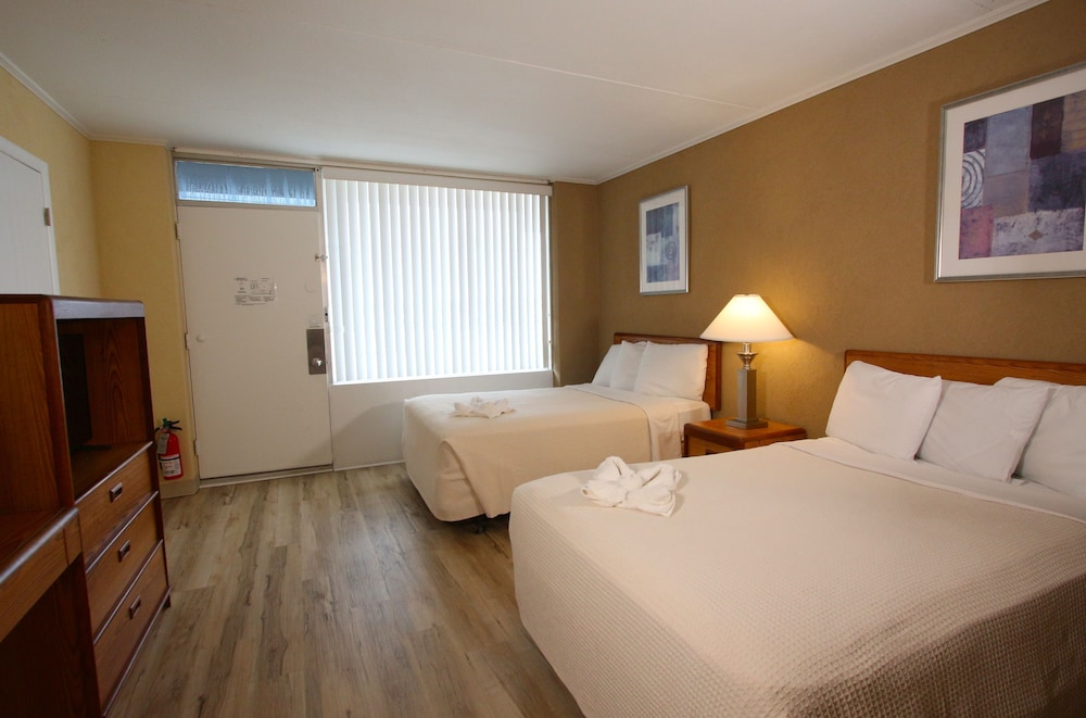 Crusader Oceanfront Resort and Restaurant 6/41