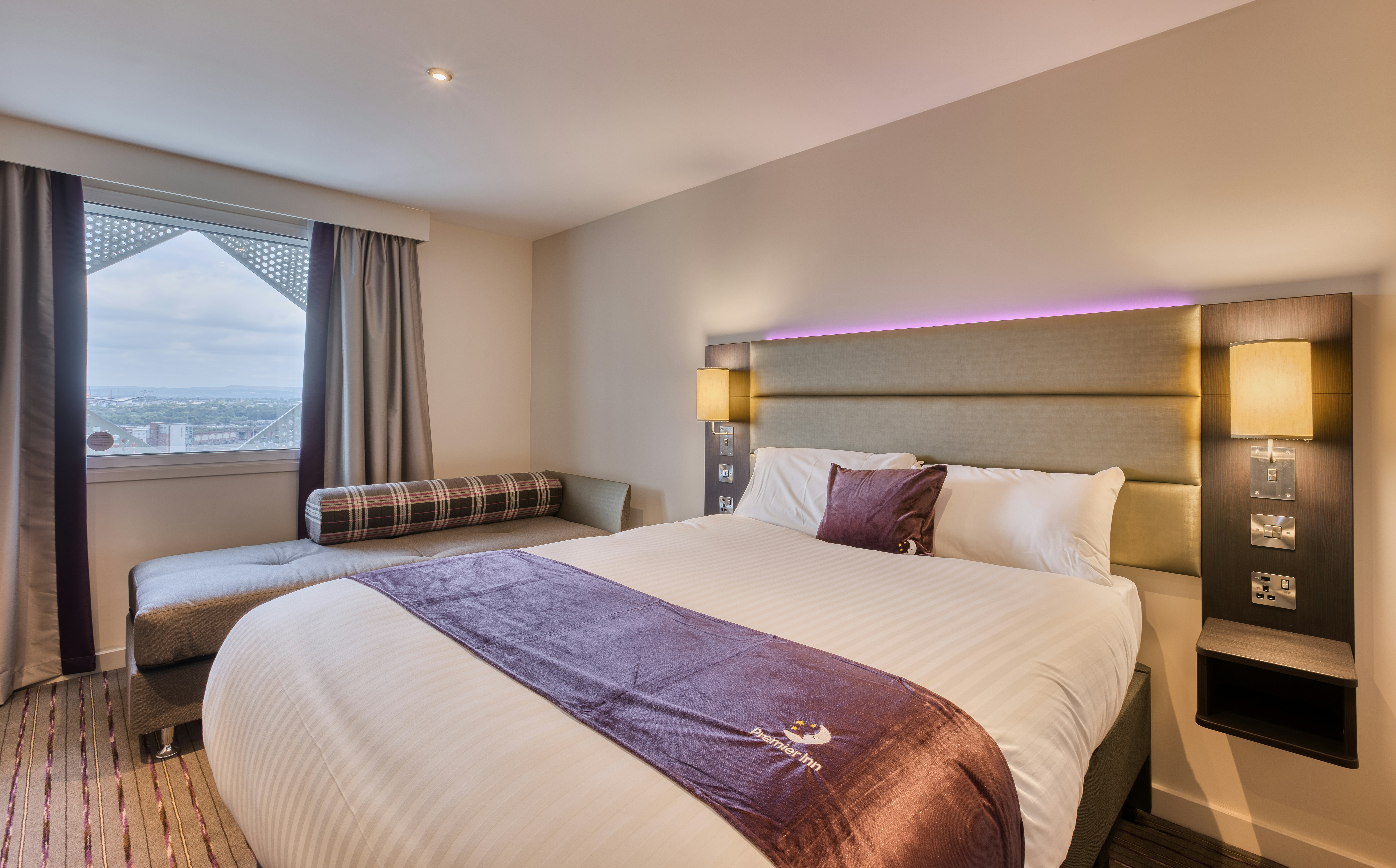 Premier Inn Manchester City Centre (Princess Street) 15/34