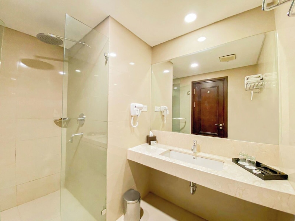GRAND KEISHA HOTEL 59/60