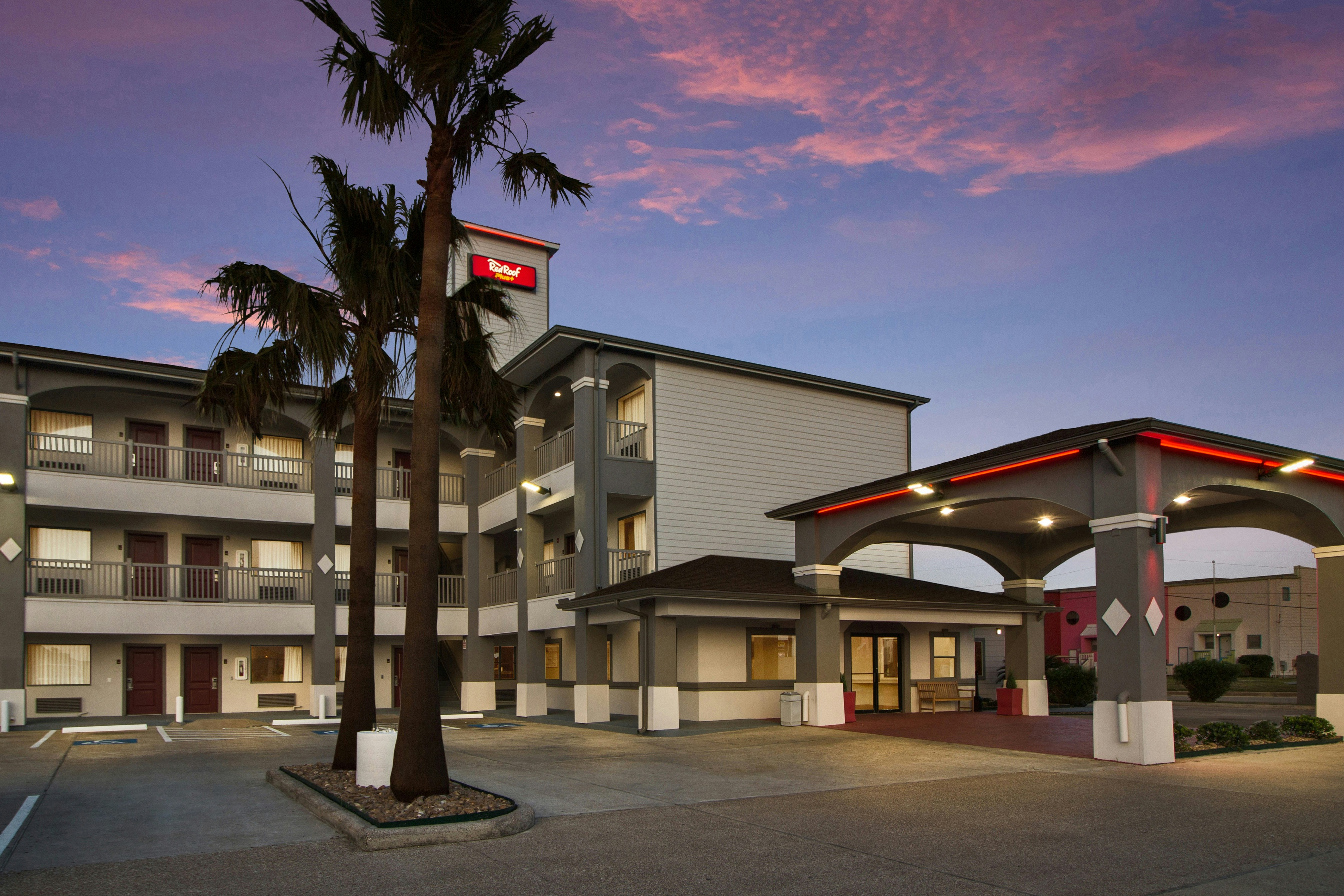 Red Roof PLUS Galveston Beachfront 12/42