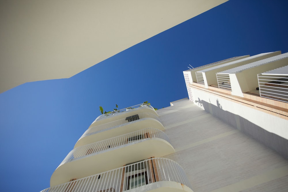 Belle Marivent Mediterranean Petit Hotel 6/59