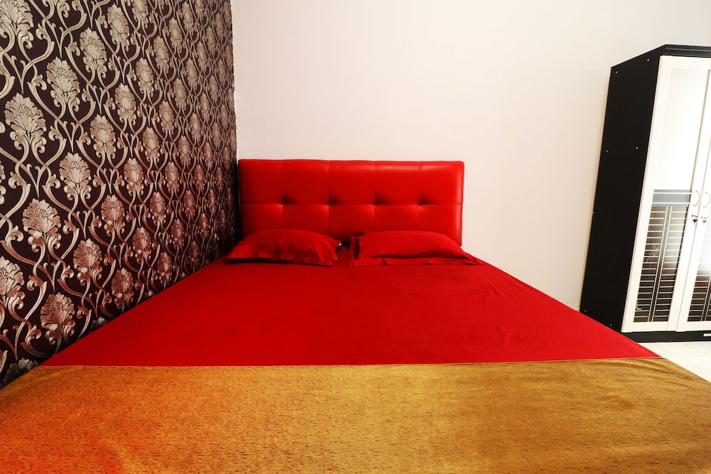 Ombey Guest House by ZUZU 11/20