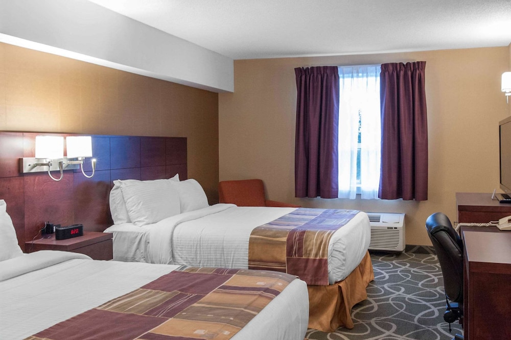 Quality Hotel & Suites Gander 14/37