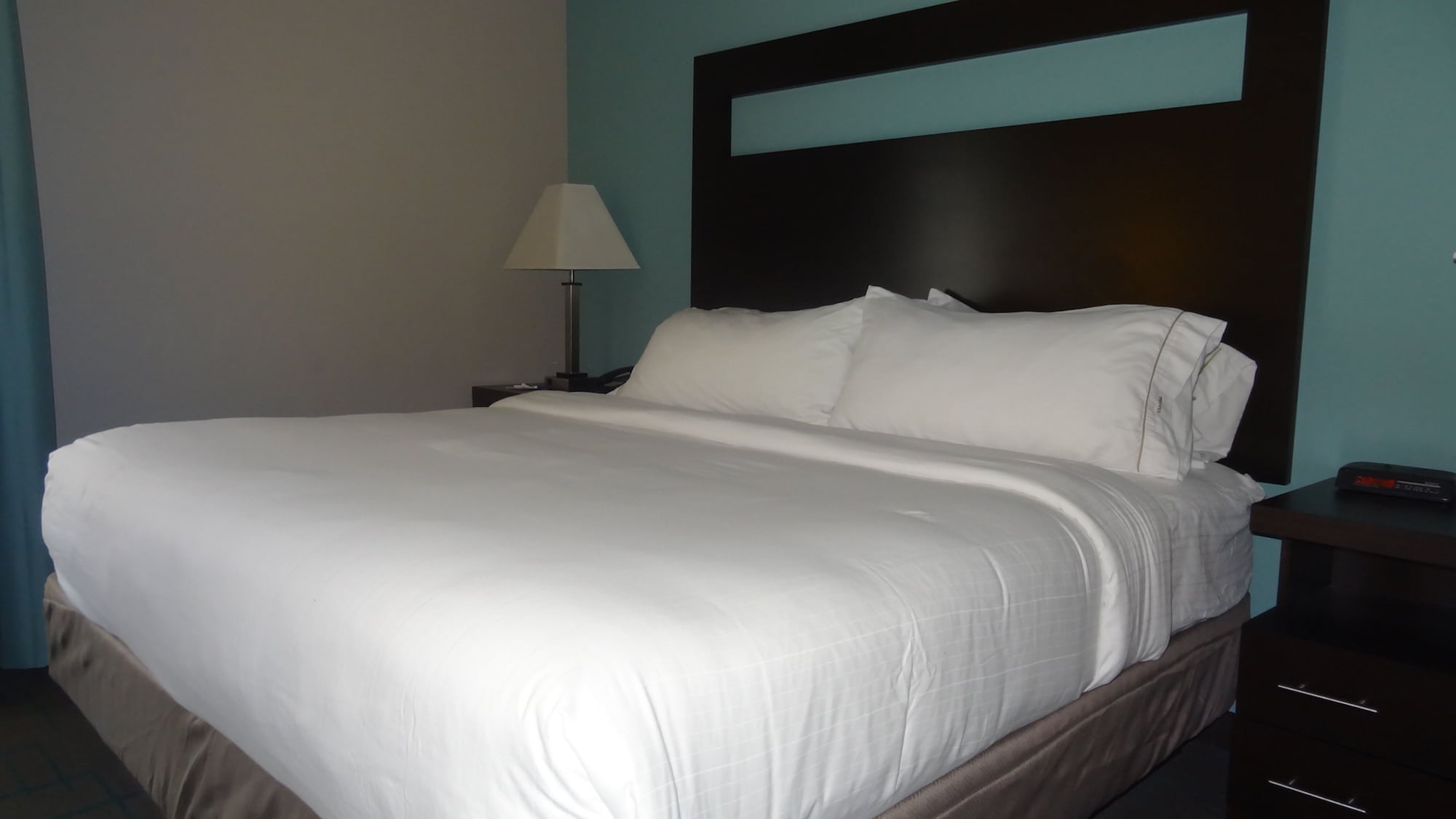 Standard, King Bed, Jetted Tub