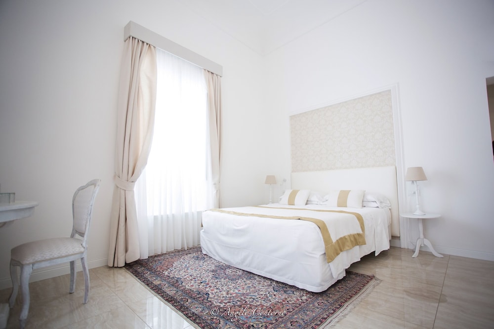 Palazzo Del Poeta 11/50