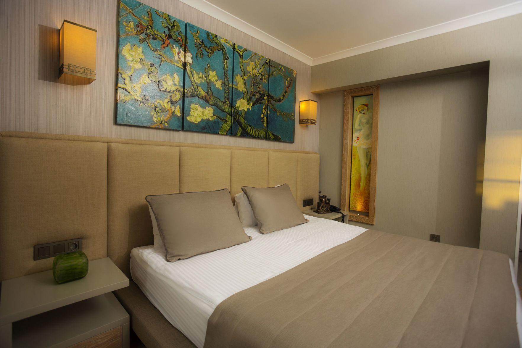 STANDARD ROOM (GARDEN VIEW)